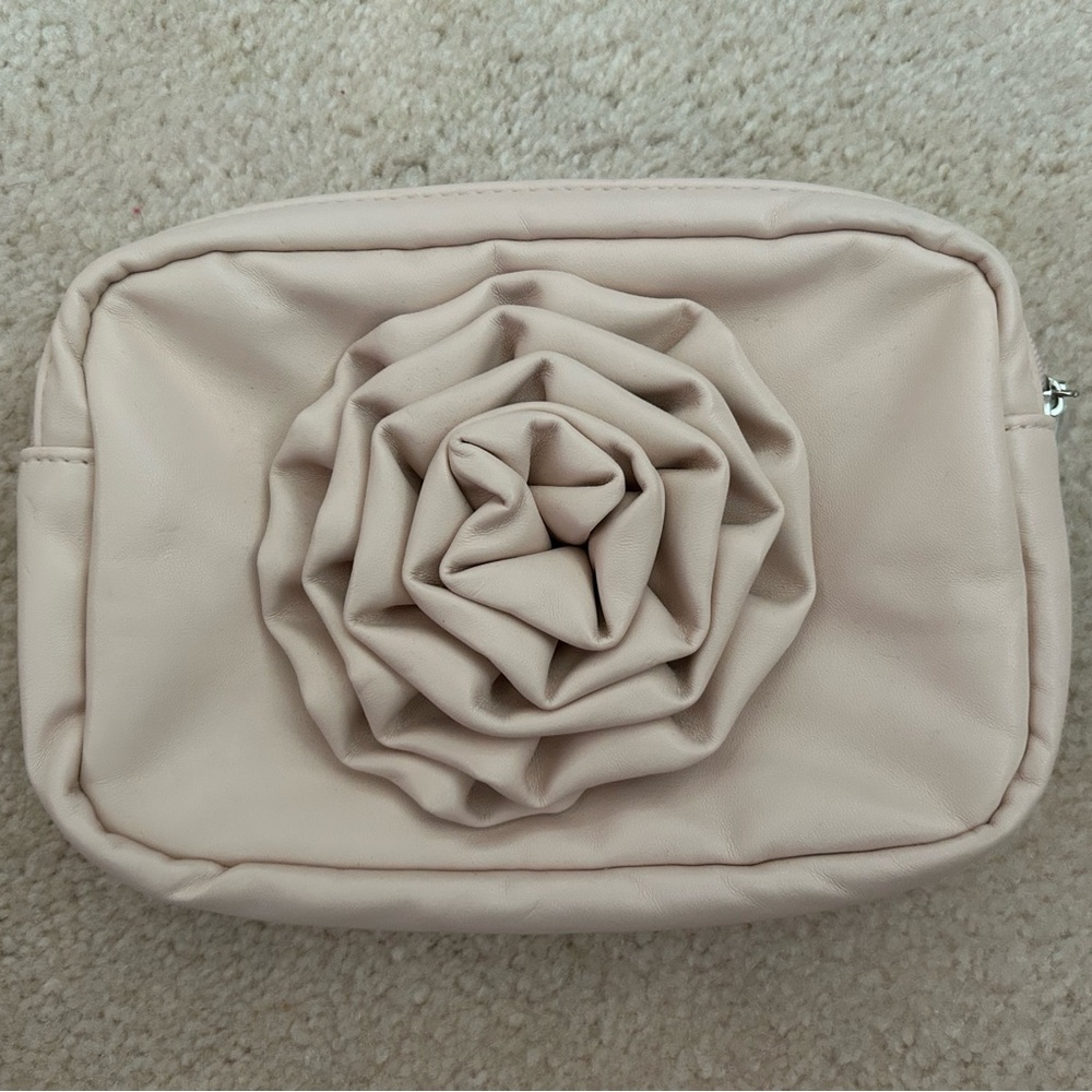 Elegant Cream Floral Clutch